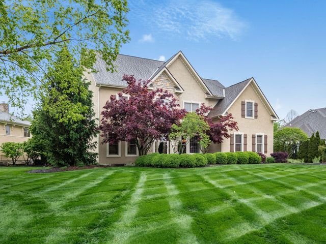 5009 Medallion Drive W, Westerville, OH 43082