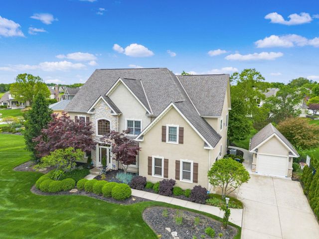 5009 Medallion Drive W, Westerville, OH 43082