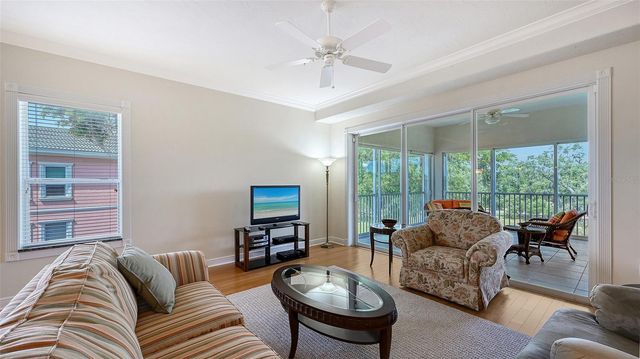5222 MANORWOOD DRIVE 4A, Sarasota, FL 34235