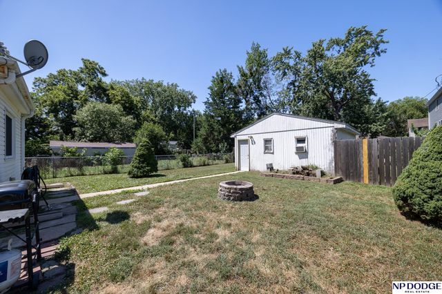 3934 Saint Paul Avenue, Lincoln, NE 68504