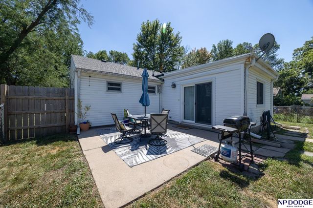 3934 Saint Paul Avenue, Lincoln, NE 68504