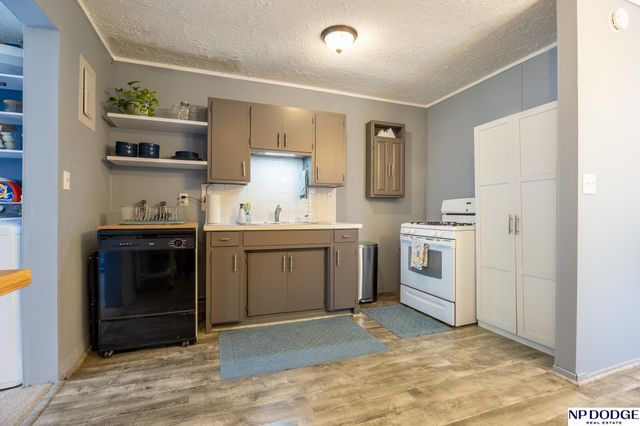 3934 Saint Paul Avenue, Lincoln, NE 68504
