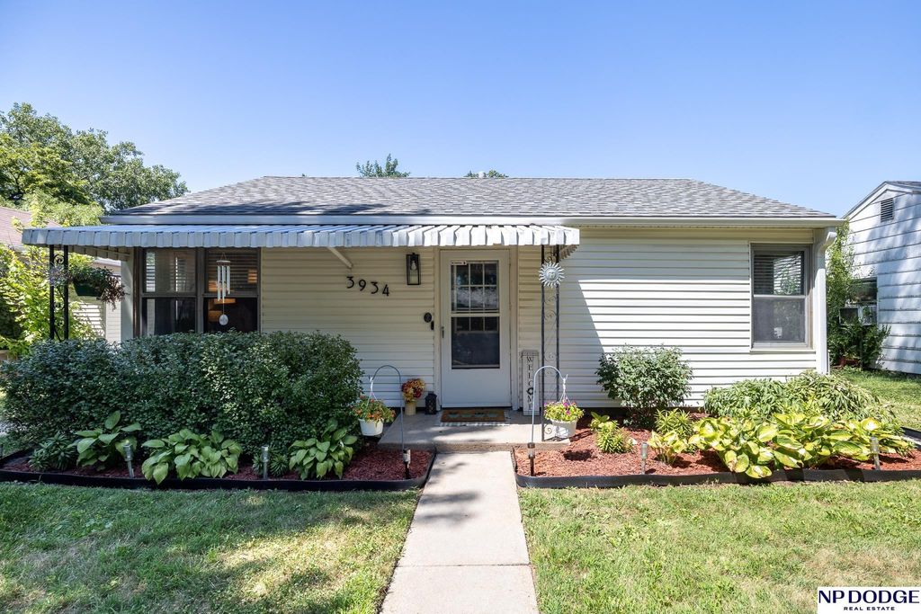 3934 Saint Paul Avenue, Lincoln, NE 68504