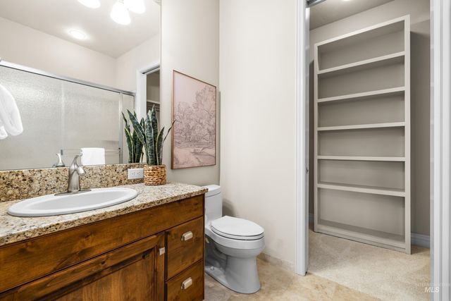 6329 E Wildhorse Ln, Boise, ID 83712