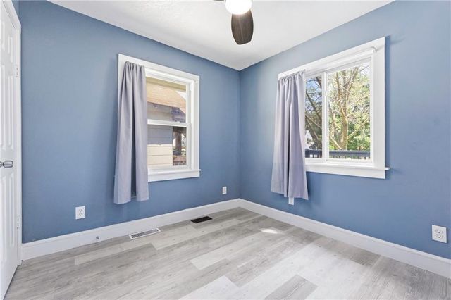5240 South Benton Avenue, Kansas City, MO 64130