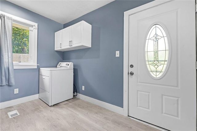 5240 South Benton Avenue, Kansas City, MO 64130