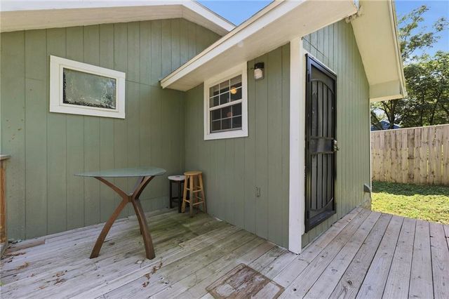 5240 South Benton Avenue, Kansas City, MO 64130