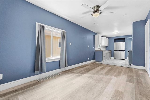 5240 South Benton Avenue, Kansas City, MO 64130
