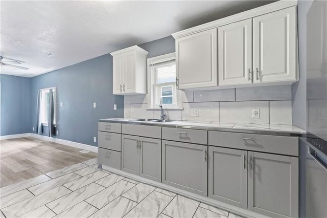 5240 South Benton Avenue, Kansas City, MO 64130