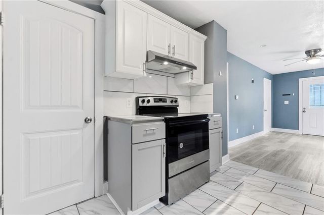 5240 South Benton Avenue, Kansas City, MO 64130