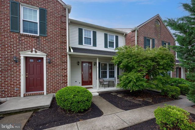 2033-C RALEIGH RD, Hummelstown, PA 17036