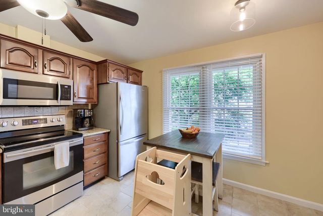 2033-C RALEIGH RD, Hummelstown, PA 17036