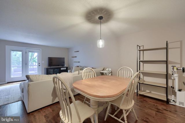 2033-C RALEIGH RD, Hummelstown, PA 17036