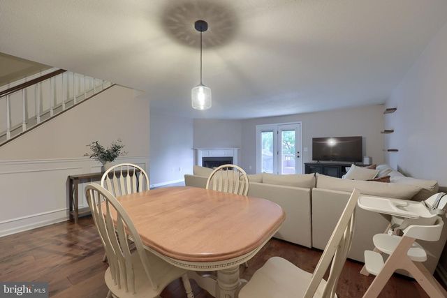 2033-C RALEIGH RD, Hummelstown, PA 17036
