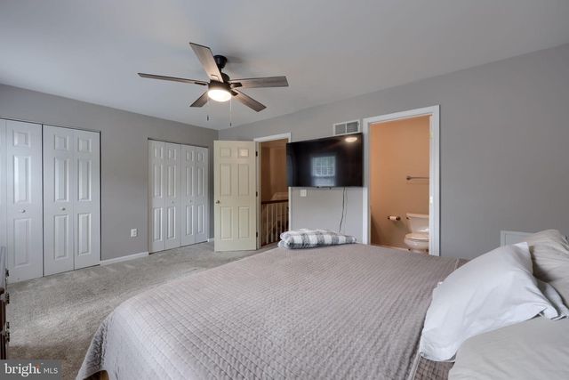 2033-C RALEIGH RD, Hummelstown, PA 17036