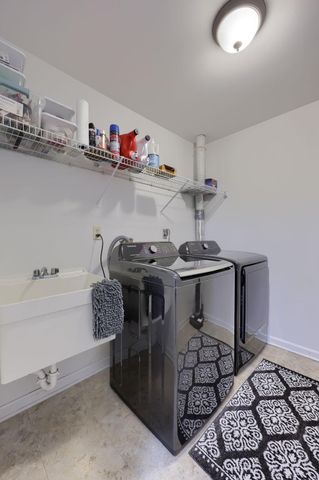 2033-C RALEIGH RD, Hummelstown, PA 17036