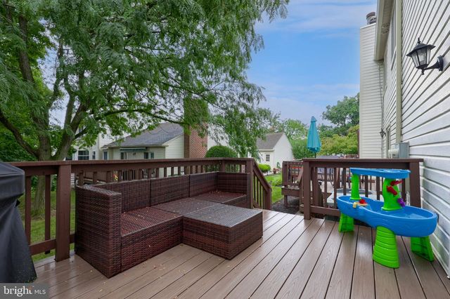 2033-C RALEIGH RD, Hummelstown, PA 17036