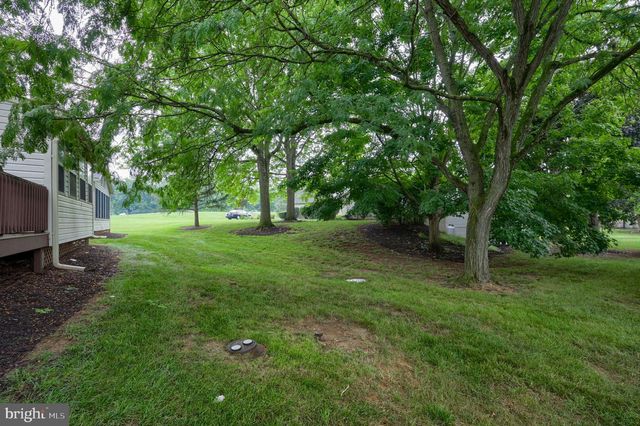 2033-C RALEIGH RD, Hummelstown, PA 17036