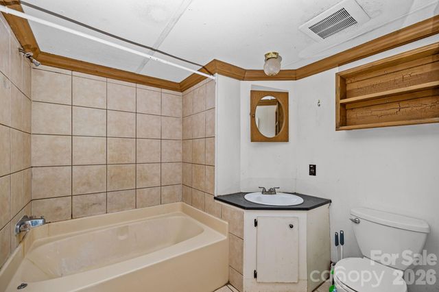 9102 McElroy Road, Waxhaw, NC 28173