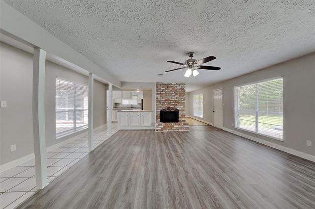 12706 Pantano Drive, Houston, TX 77065