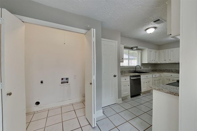 12706 Pantano Drive, Houston, TX 77065