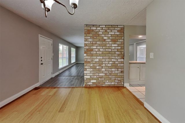 12706 Pantano Drive, Houston, TX 77065