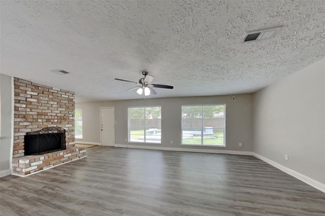 12706 Pantano Drive, Houston, TX 77065