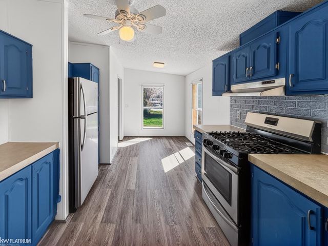 614 Kinglet Street, Rochester Hills, MI 48309