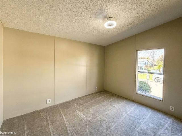 614 Kinglet Street, Rochester Hills, MI 48309
