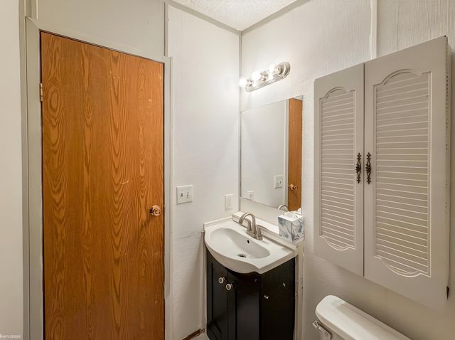 614 Kinglet Street, Rochester Hills, MI 48309