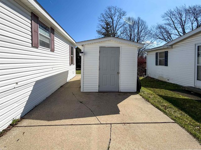 614 Kinglet Street, Rochester Hills, MI 48309