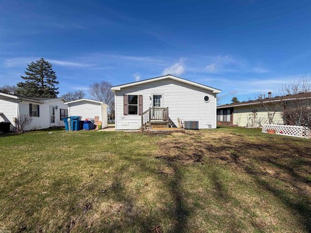 614 Kinglet Street, Rochester Hills, MI 48309