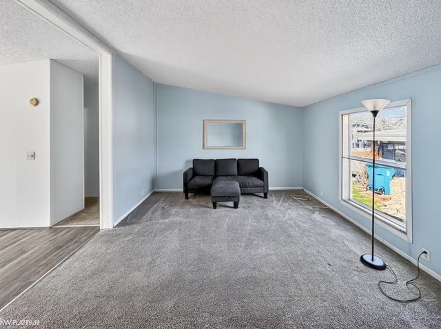 614 Kinglet Street, Rochester Hills, MI 48309