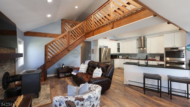 373 Lakeside Blvd, Hopatcong Boro, NJ 07843