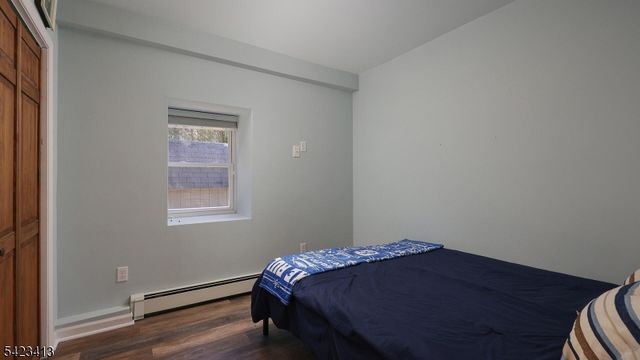 373 Lakeside Blvd, Hopatcong Boro, NJ 07843