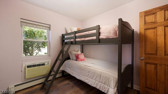 373 Lakeside Blvd, Hopatcong Boro, NJ 07843