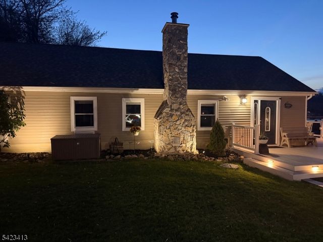 373 Lakeside Blvd, Hopatcong Boro, NJ 07843