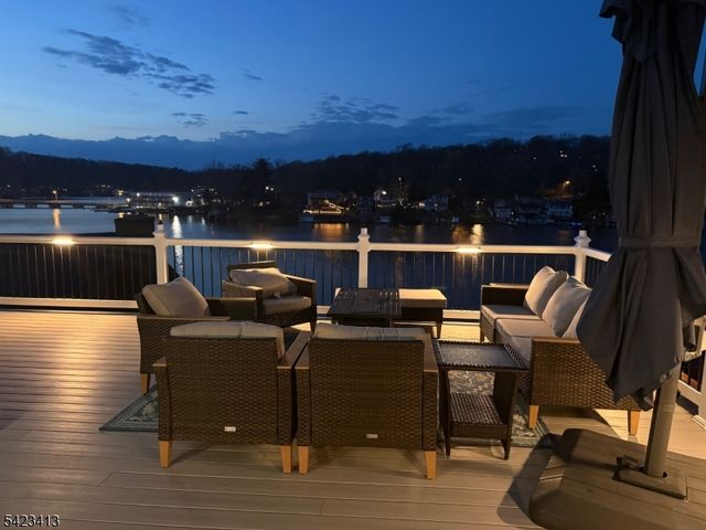 373 Lakeside Blvd, Hopatcong Boro, NJ 07843