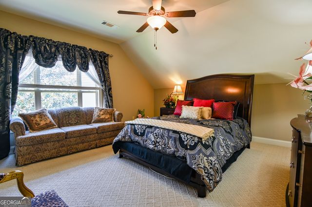 6012 Golf View Crossing, Locust Grove, GA 30248