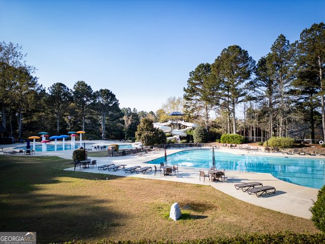 6012 Golf View Crossing, Locust Grove, GA 30248