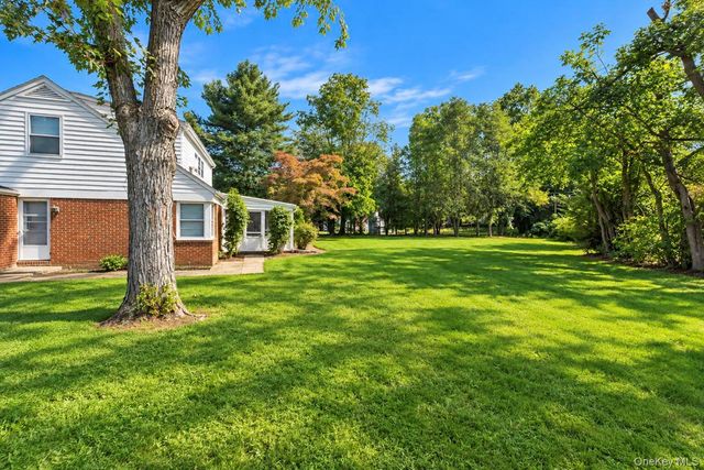 517 E Shore Road, Great Neck, NY 11024