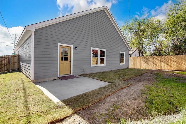 2711 Finley Street, Fort Worth, TX 76111
