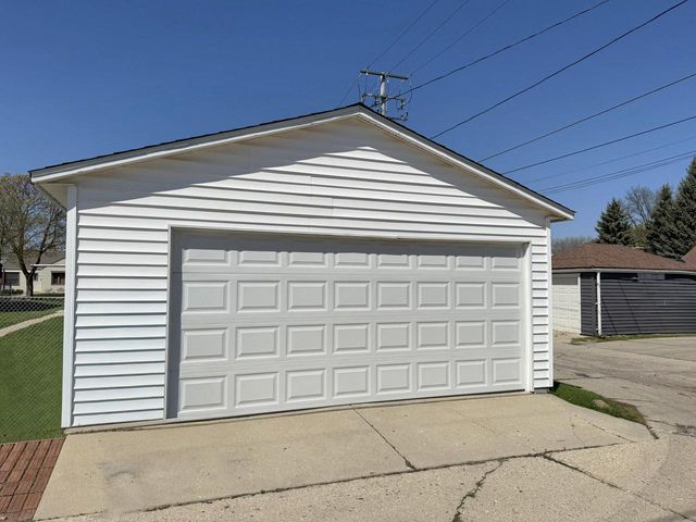 3120 21st STREET, Milwaukee, WI 53215