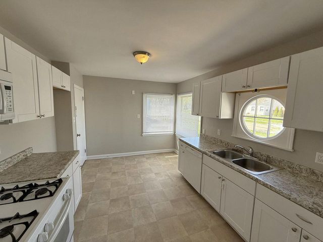 3120 21st STREET, Milwaukee, WI 53215