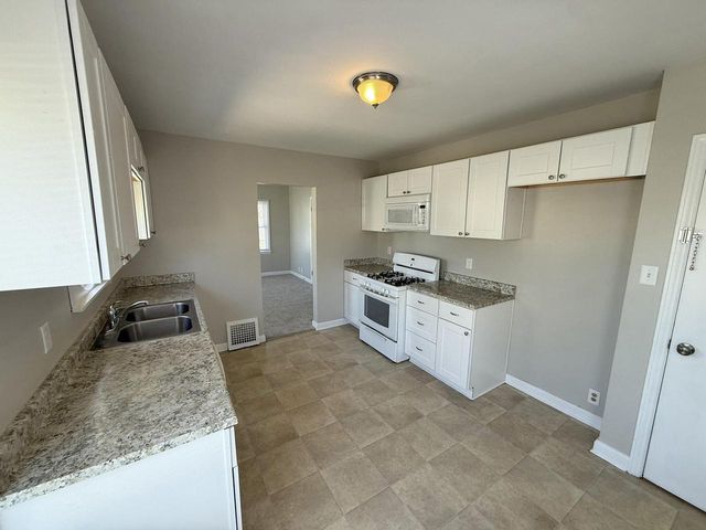 3120 21st STREET, Milwaukee, WI 53215