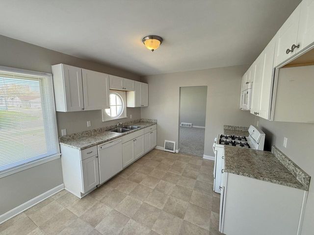 3120 21st STREET, Milwaukee, WI 53215
