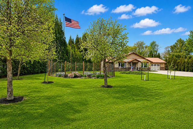 17825 Holt Court, Faribault, MN 55021