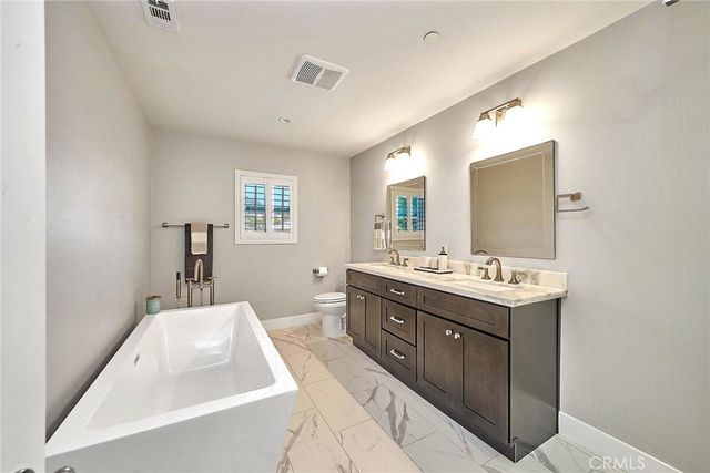 24240 Ocean Avenue, Torrance, CA 90505