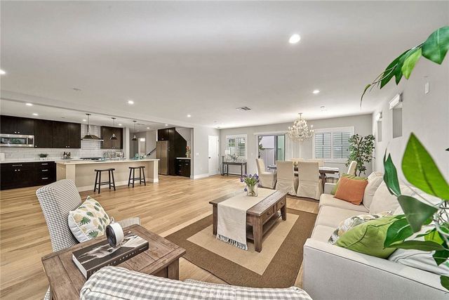 24240 Ocean Avenue, Torrance, CA 90505