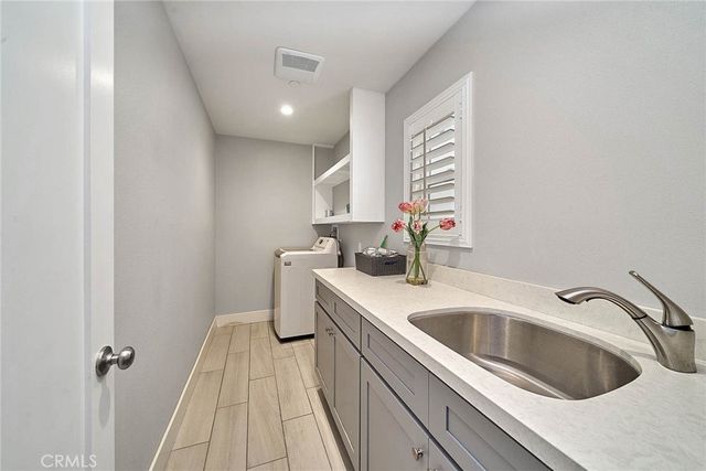 24240 Ocean Avenue, Torrance, CA 90505
